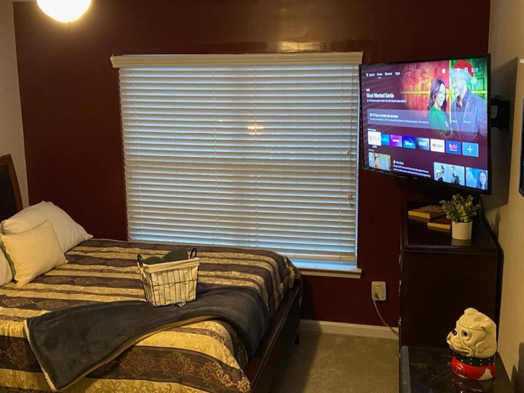 4 - Bed With Cali King Bed, 12 Mins To Dtwn * Atlanta